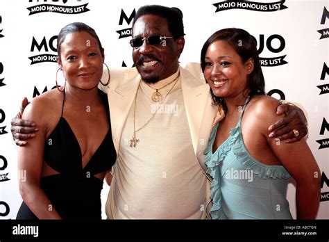 Ike Turner with his daughters Stock Photo: 12853316 - Alamy