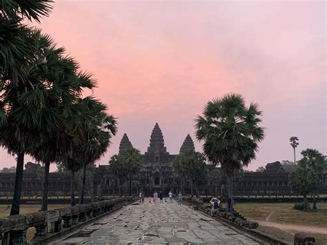 Sunrise at Angkor Wat : r/backpacking