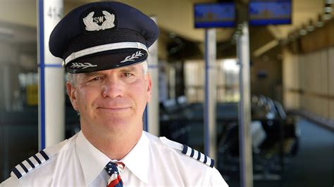 Southwest Airlines Captain Honors World War II Veteran in Flight Deck ...