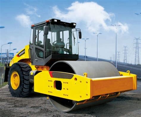 Heavy Duty Road Maintenance Machinery Single Drum Vibratory Road Roller