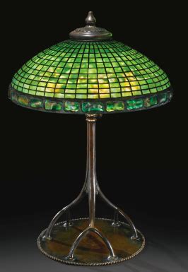 Tiffany Studios "Turtle back border" lamp on root base Louis Comfort Tiffany, Art Lamp, Art Deco ...