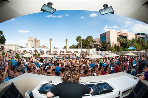 What are the Best Pool Parties in Vegas? - Vegas Club Tickets