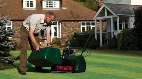 Best Cylinder Lawn Mower UK 2022 For Creating a Tennis Court Finish