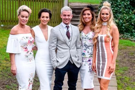 Nikki Sanderson and Hollyoaks cast lead celebrity glamour at Aintree Ladies' Day - Irish Mirror ...