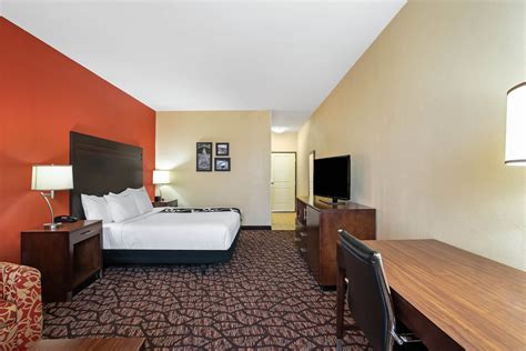 La Quinta Inn & Suites by Wyndham Pecos | Pecos, TX Hotels