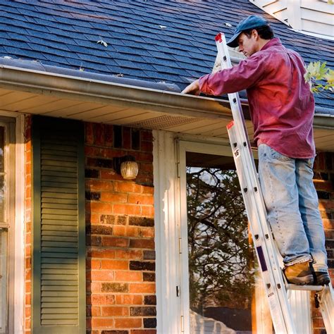 Gutter Cleaning Service - Mike's Window and Gutter Cleaning - Kansas City MO - (816) 398-8279