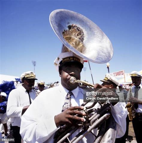 Marching Tuba Photos and Premium High Res Pictures - Getty Images