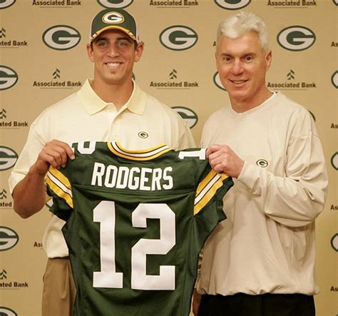 Passing on Aaron Rodgers Was a Bad 2005 NFL Draft Decision