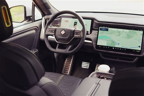 2023 Rivian R1T Truck Interior Dimensions: Seating, Cargo