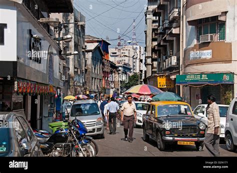 Mumbai Street in Fort ( Bombay ) India Taxi Car Stock Photo - Alamy