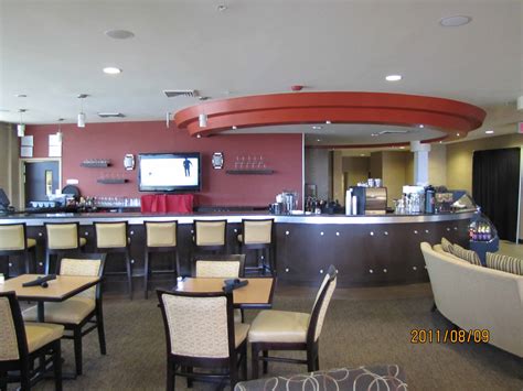 Hotel in Boise | Holiday Inn Boise Airport Hotel