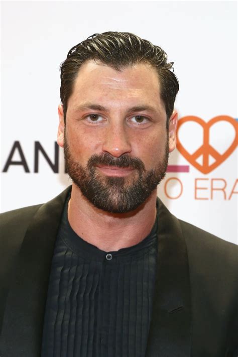 Why Isn't Maks Chmerkovskiy On 'Dancing With The Stars'? Season 26 Won ...