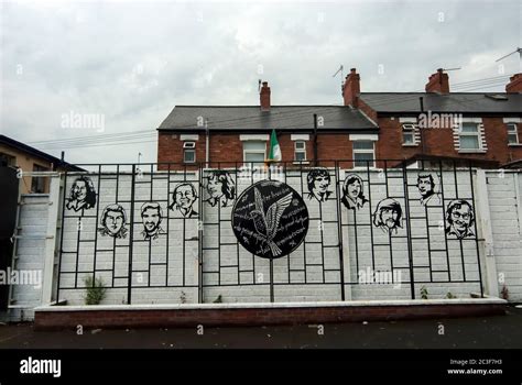 Political murals / Belfast / 18/07/2020 Stock Photo - Alamy