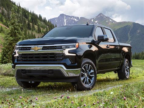 2022 Chevy Silverado, GMC Sierra Get Price Bumps - Kelley Blue Book