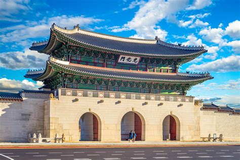 Gyeongbokgung Palace: Tickets & Changing of the Guard Hours