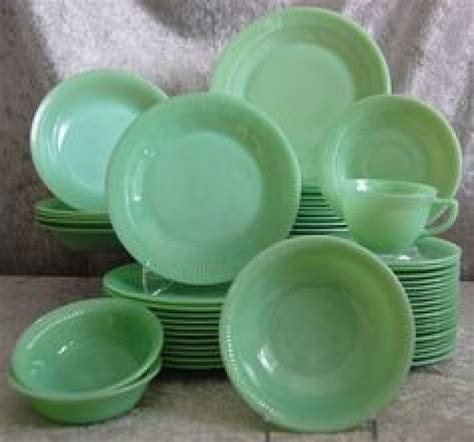 Dinnerware: Green Glass Dinnerware Sets Green Glass Dinner ... | ครัว, หยก