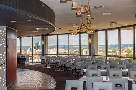 This Revolving Restaurant In Covington Is One Of The Most Unique Places ...