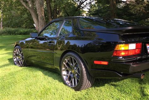 Wheel Enhancement Fit This Porsche 944 Turbo on Forgeline One Piece Forged Monoblock SE1 Wheels