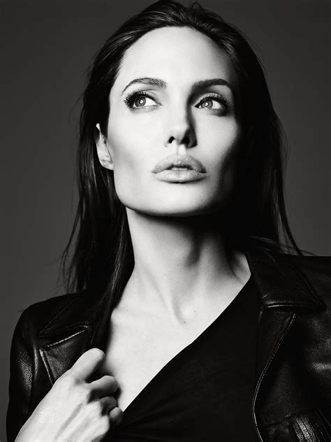 Angelina Jolie 17 - Wallpics.Net