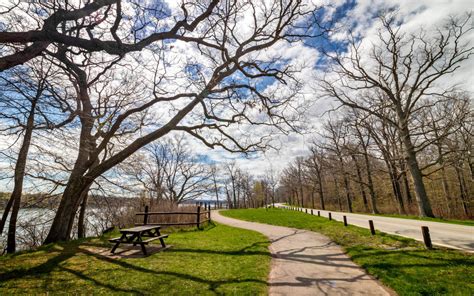 Top 10 Hiking Trails in Niagara: Best Niagara Hikes in the Region [2023 ...