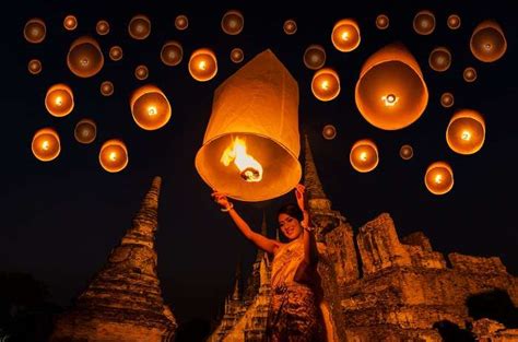 Loy Krathong: A Guide To Witness The Thai Light Festival