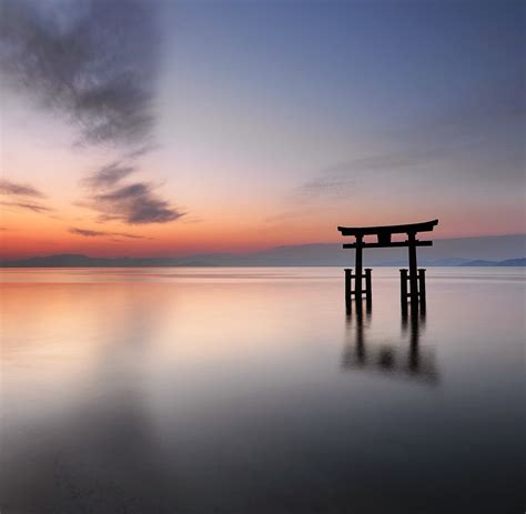 Photo and Travel: A floating Torii on the Biwa Lake