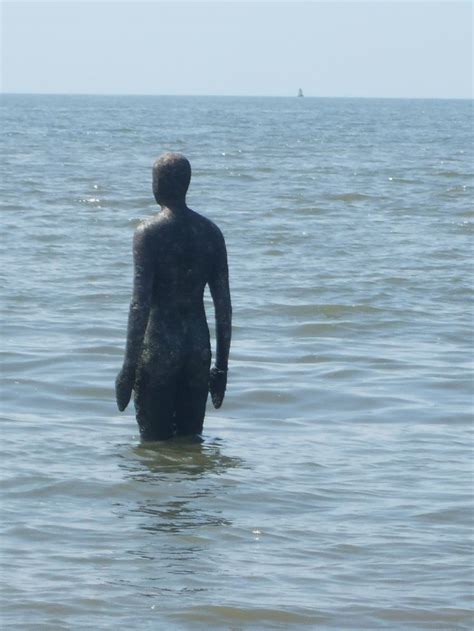 Anthony Gormley statues at Crosby Beach, Liverpool | Crosby beach ...