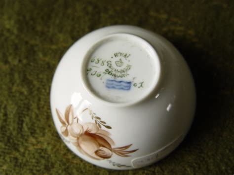 Dating Royal Copenhagen – Marks on China