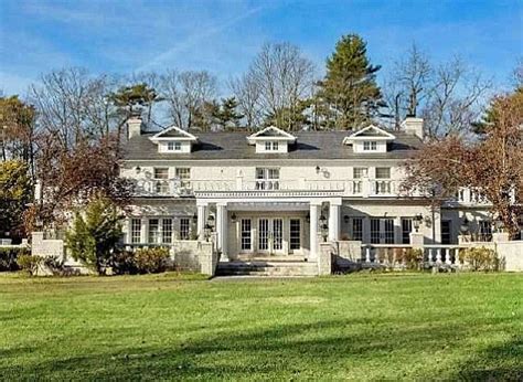 Victoria Gotti's $2.65 million NY mansion - featured in TV show 'Growing Up Gotti' is foreclosed ...