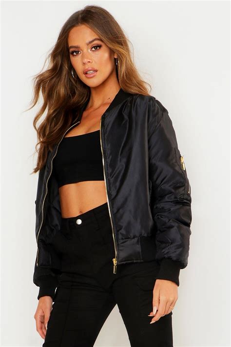 Pin em Bomberjacke outfit