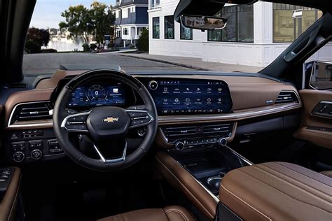 2025 Chevrolet Tahoe and Suburban Interiors: A First Look