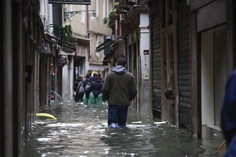 Historic flooding highlights Venice’s vulnerability