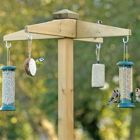 Free Standing Bird Feeder Station | Garden bird feeders, Bird feeder ...