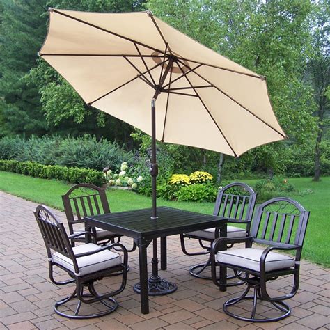 Outdoor dining sets with umbrella - Hawk Haven