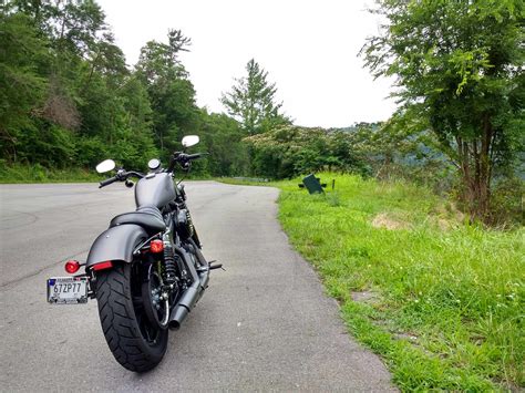 Riding U.S. Highway 129’s Tail of the Dragon in Tennessee/North Carolina