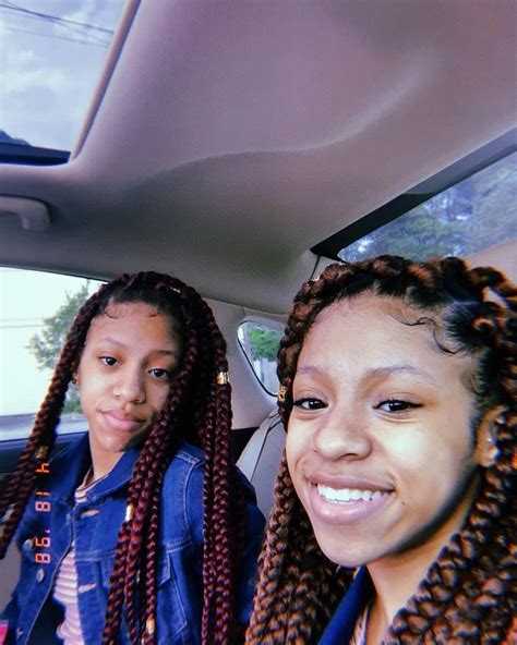 Yoni & Solai 🦋. on Instagram: ““The light finna change solai loooook🥵!” 😂🦋💕” Baddie Hairstyles ...