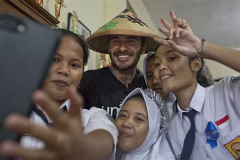 UNICEF Goodwill Ambassador David Beckham visits Indonesia to meet ...