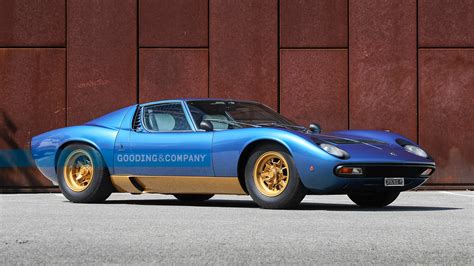 This Beautiful Blue-Gold 1972 Lamborghini Miura P400 SV Is The Perfect Italian Stallion | Carscoops