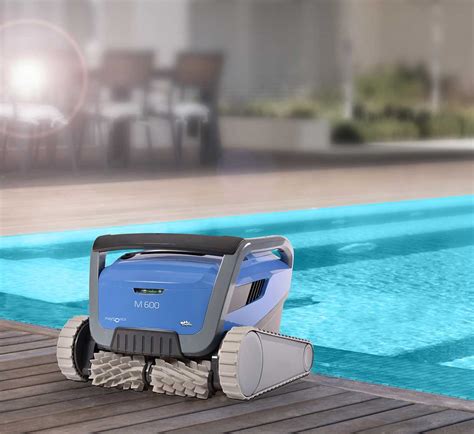 Dolphin M600 Robotic Pool Cleaner Review - Robotic Reviews