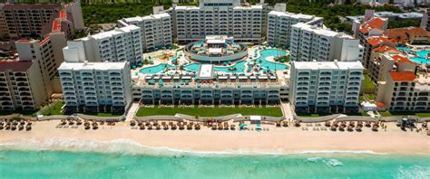 Hilton Cancun Mar Caribe All-Inclusive Resort