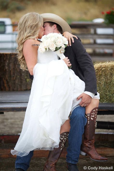 Western Wedding Ideas | Sun Valley Magazine #weddingphoto #idaho #westernwedding #ranchwedding # ...