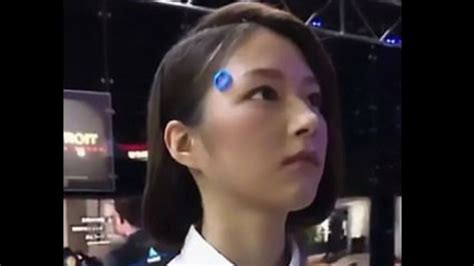 Woman or machine? You won't believe how real this robot looks ...