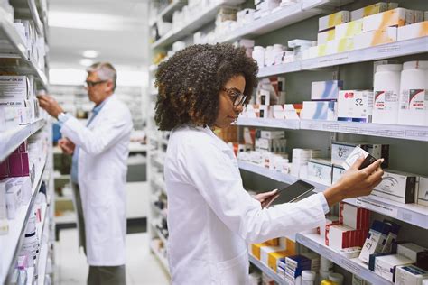 quanto ganha um farmacêutico atualmente? Confira! | Blog Proz