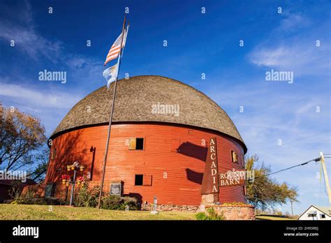 Arcadia round barn hi-res stock photography and images - Alamy