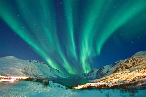 What Causes The Aurora Borealis Northern Lights