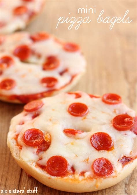 Mini Pizza Bagels | Six Sisters' Stuff