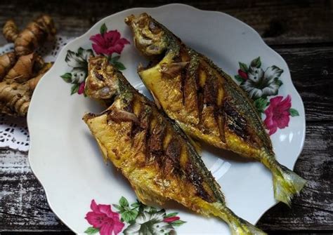 Resipi Ikan Selar Goreng Kunyit oleh Ani Delighted - Cookpad