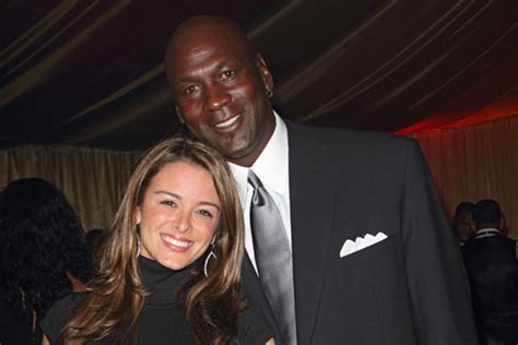 Michael Jordan, wife Yvette welcome birth of twin daughters - Sports ...