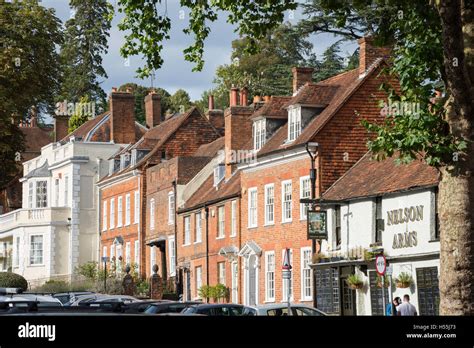 Farnham surrey market hi-res stock photography and images - Alamy