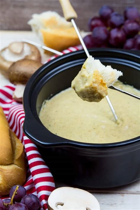 Vegan Cheese Fondue - Vegan Heaven